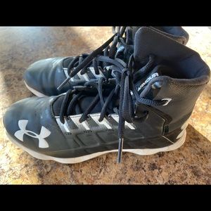 Under Armour Cleats size 4